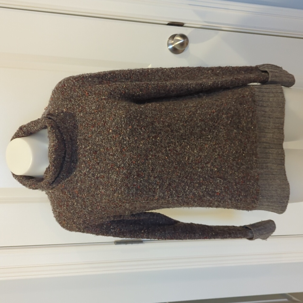 Rachel Zoe warm and cozy sweater-Sz M
